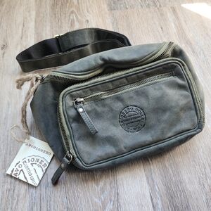 AVORIONERO Collection Limited Edition Genuine Leather Fanny Pack